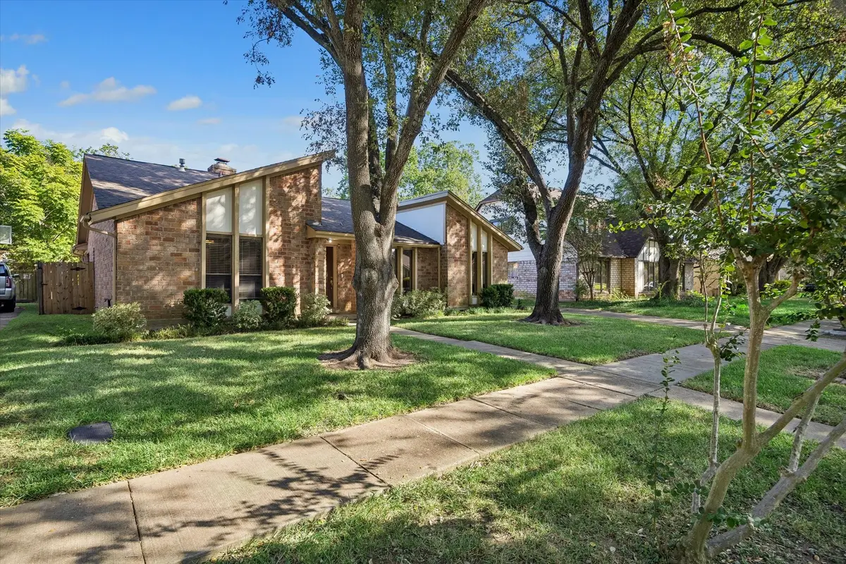2739 Field Line Drive, Sugar Land, TX 77479 - #1