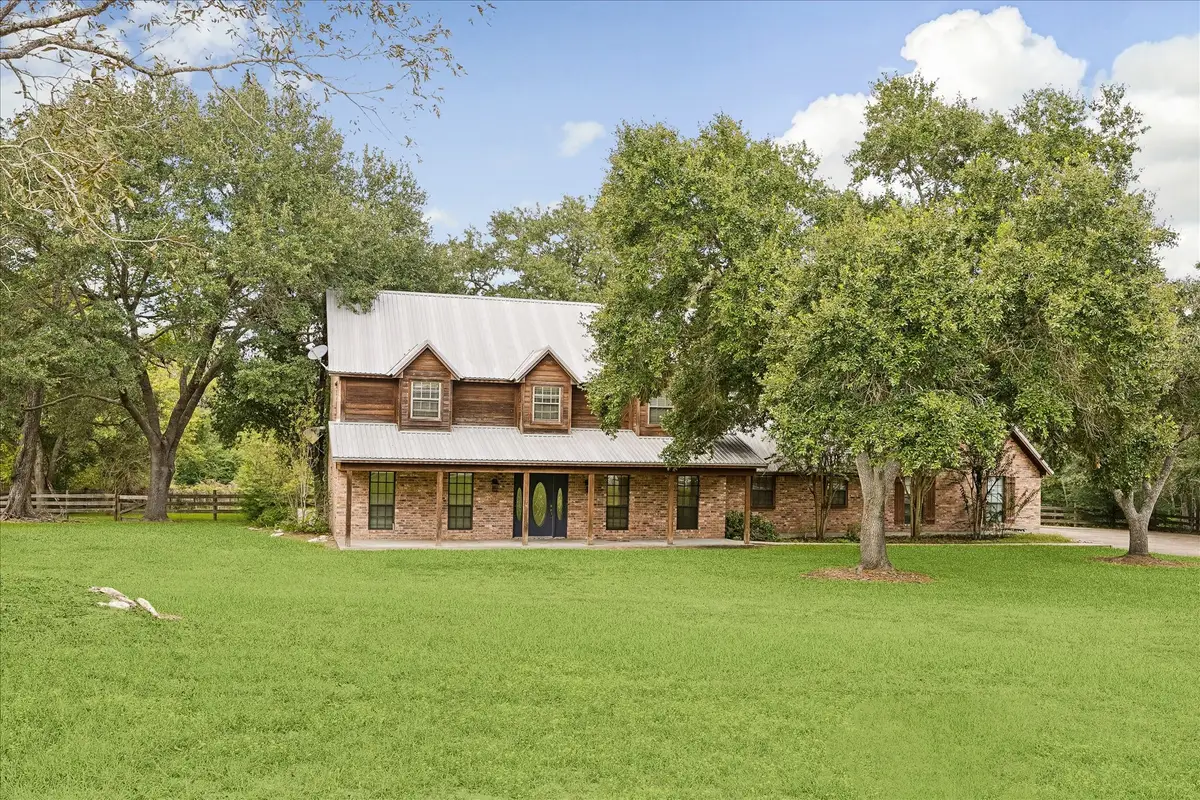 3123 Centerhill Circle, Bellville, TX 77418 - #1