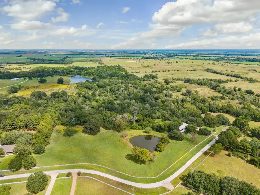 3123 Centerhill Circle, Bellville, TX 77418 - #3