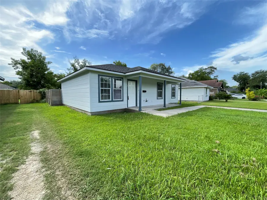 1626 14th St, Port Arthur, TX 77640 - #3