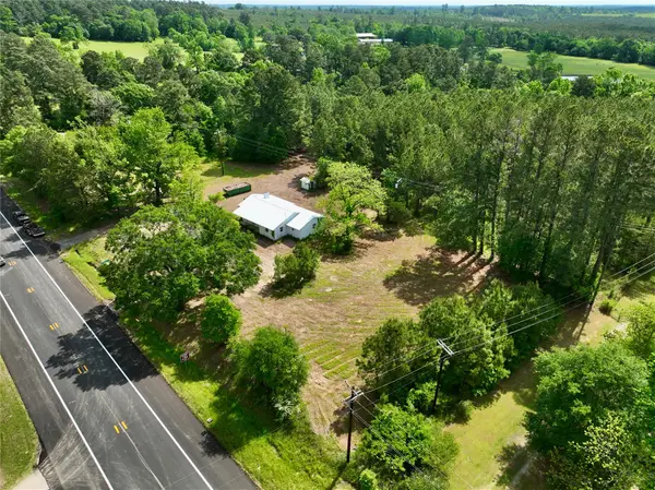 2059 State Highway 19 S, Crockett, TX 75835