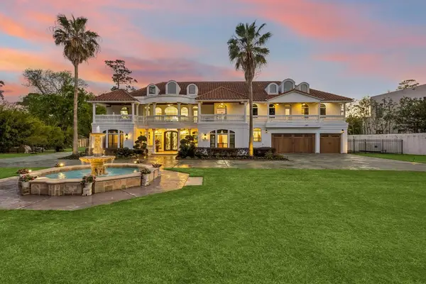 9105 Memorial Drive, Houston, TX 77024