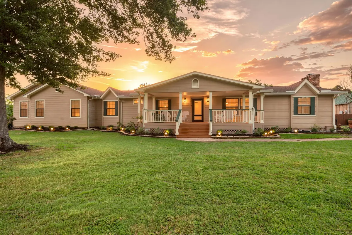 103 Roundabout Lane, Huntsville, TX 77320 - #1