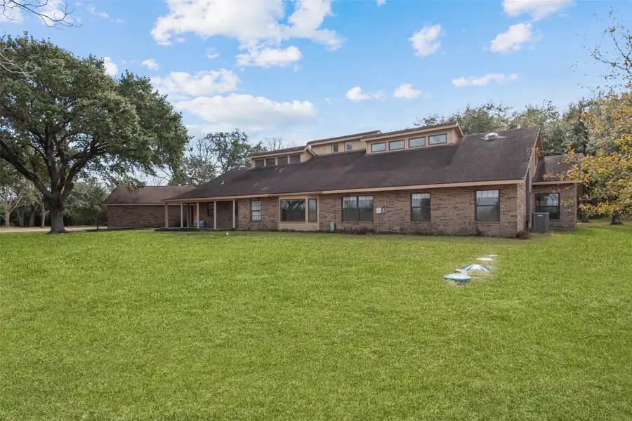 9811 Miner Road, Highlands, TX 77562 - Image #2