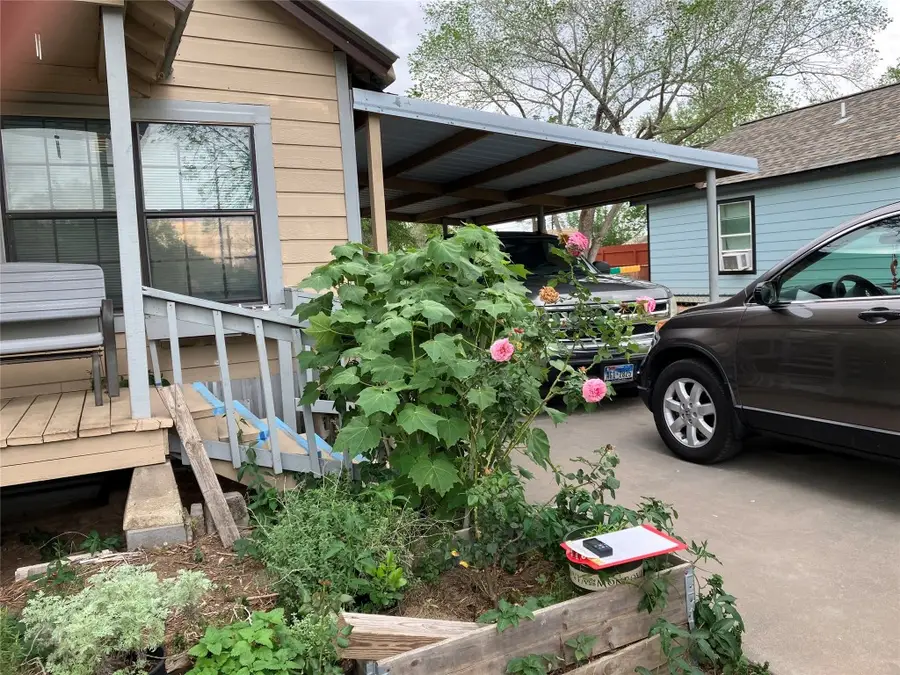 1010 Harlem, El Campo, TX 77437 - #2