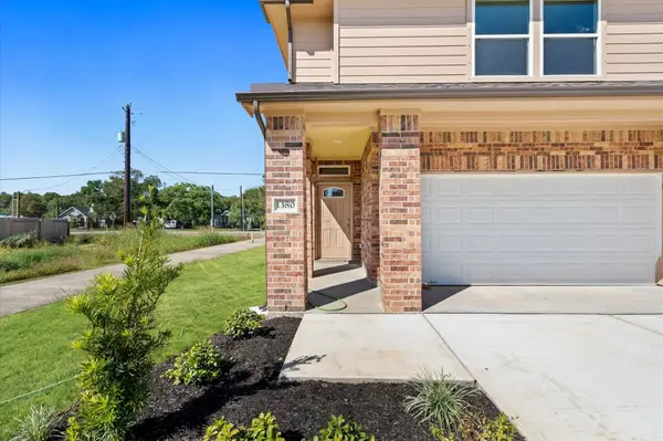 1377 Mixander Way, La Porte, TX 77571