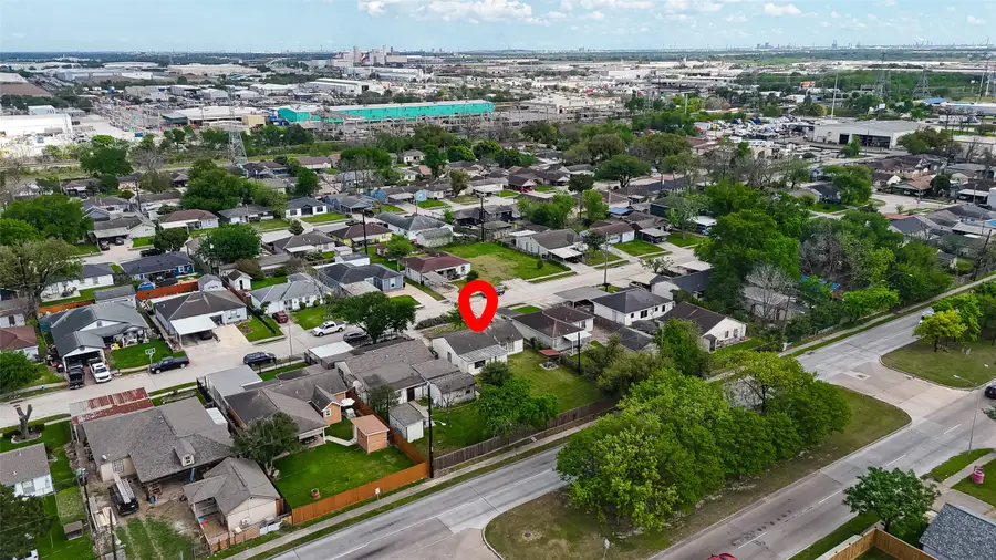 402 Meters Street, Houston, TX 77020 - #2