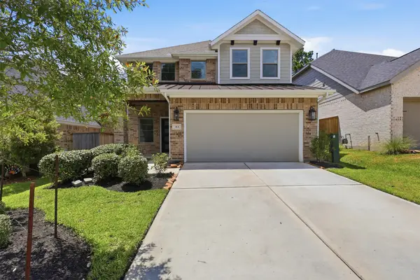 313 Rise Ln, Montgomery, TX 77316
