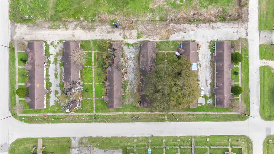 3121 Brewster Street, Houston, TX 77026 - Image #2