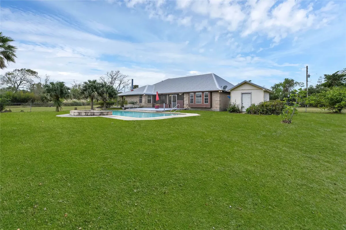 10802 4th 1/2 Street, Santa Fe, TX 77510 - Image #1