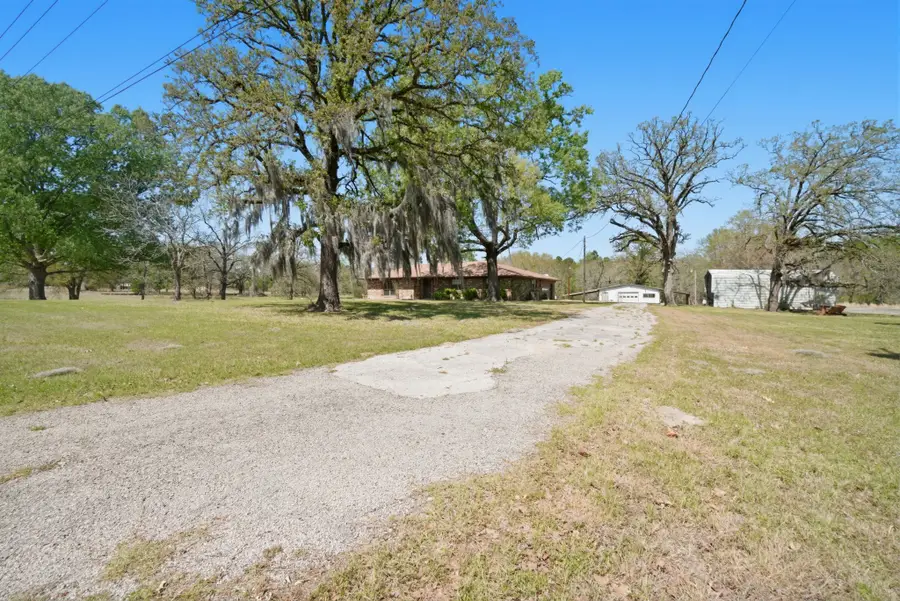15 Brumley Drive, Huntsville, TX 77320 - #2