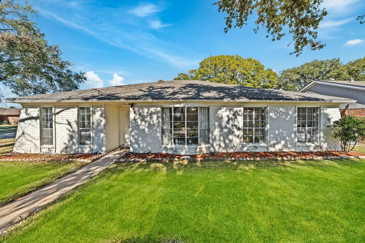 11614 Plumbrook Drive, Houston, TX 77099 - Image #1