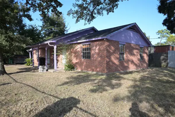 10204 Peachtree Street, Houston, TX 77016