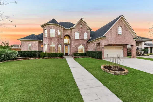 2707 Pond Brook Place, Missouri City, TX 77459