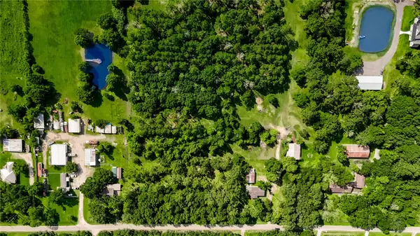 2052 County Road 540, Alvin, TX 77511