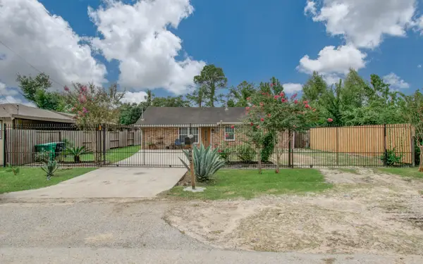 8002 Carolwood Drive, Houston, TX 77028