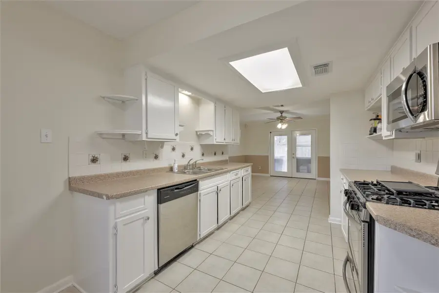 6363 French Chateau Drive, Houston, TX 77088 - Image #3