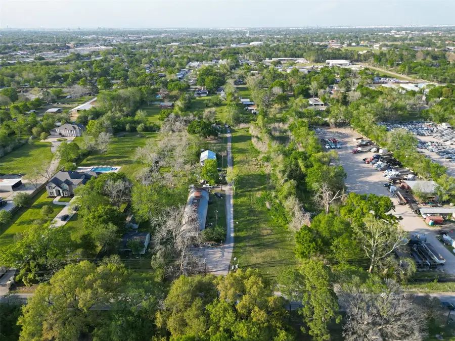 729 Crenshaw Road, Houston, TX 77504 - #2