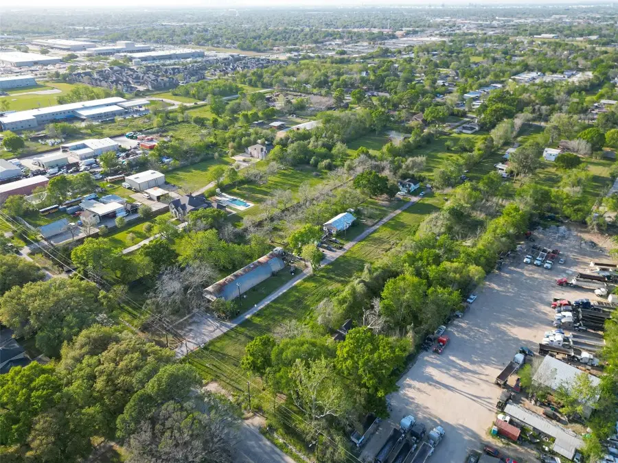 729 Crenshaw Road, Houston, TX 77504 - #3