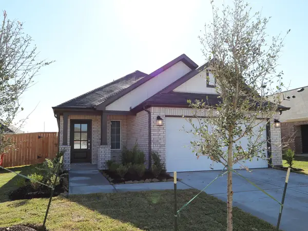 3335 Silvery Bryum Drive, Rosenberg, TX 77471