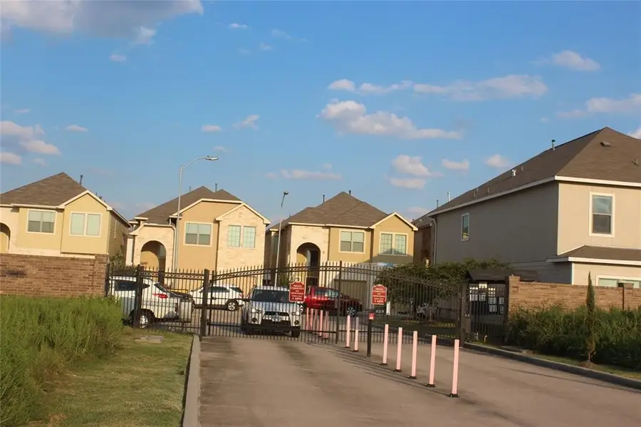 12623 Ashford Shore Dr Drive, Houston, TX 77072 - Image #3