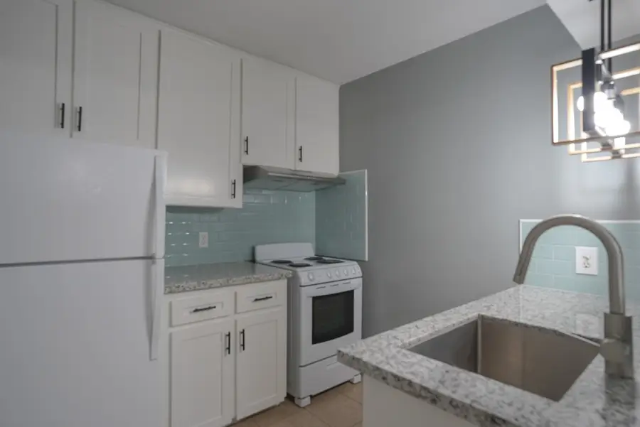 5216 Arboles Drive #10, Houston, TX 77035 - #3