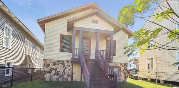 1207 Avenue M, Galveston, TX 77550