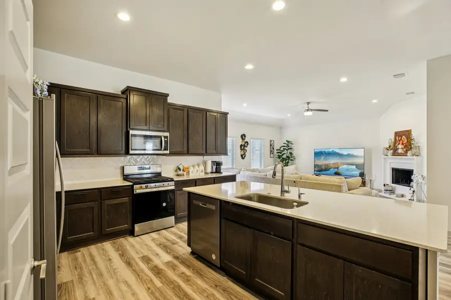 723 Westwood Drive, League City, TX 77573 - Image #3