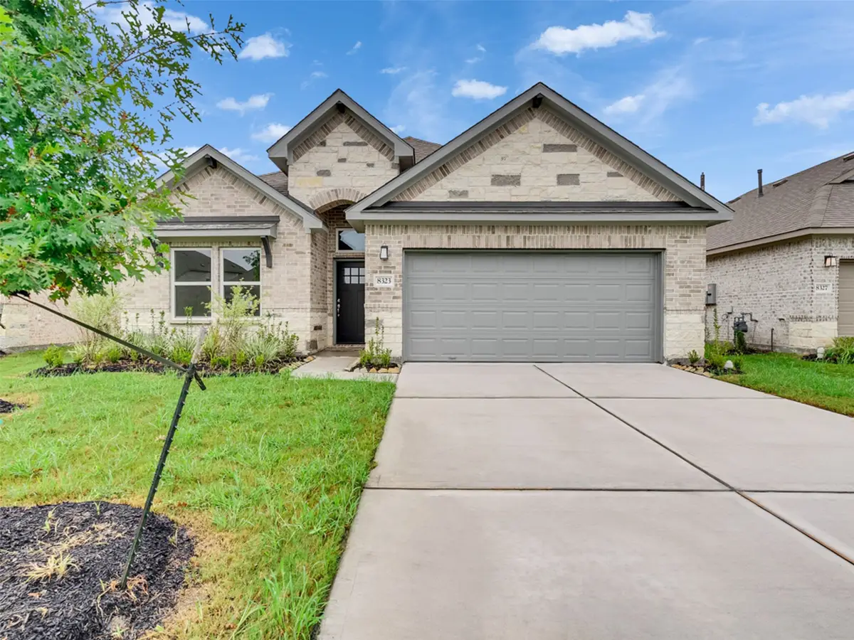 8323 Amber Summit Lane, Angleton, TX 77515 - #1
