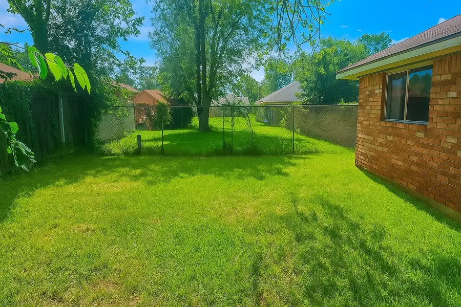 2211 Mosher Lane, Houston, TX 77088 - Image #2