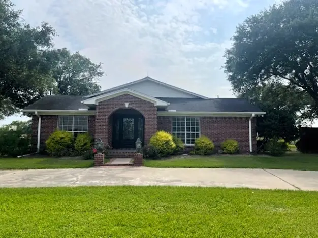 8695 N State Highway 71, El Campo, TX 77437 - Image #1