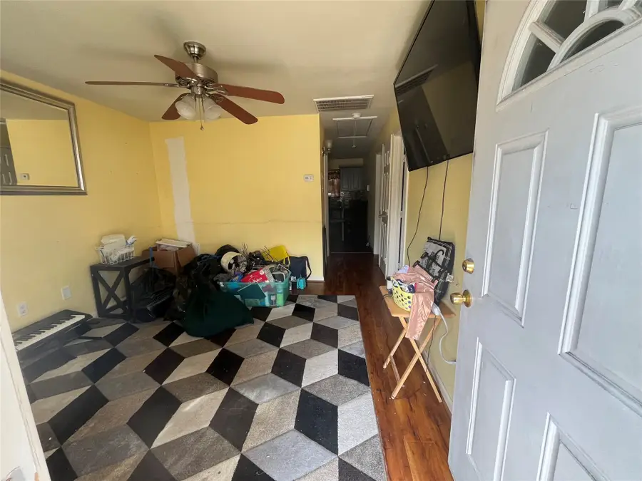 2705 Brewster Street, Houston, TX 77026 - Image #3