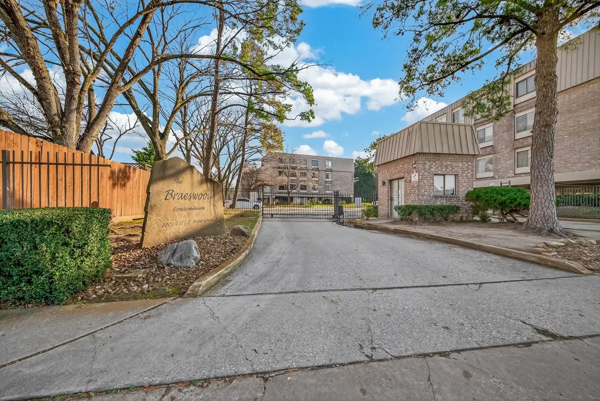 2211 S Braeswood Boulevard #21F, Houston, TX 77030 - #1