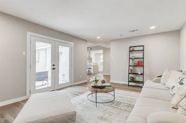 5634 Cerritos Drive, Houston, TX 77035