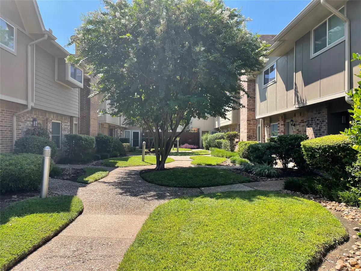 2517 Bering Drive #9, Houston, TX 77057 - Image #1