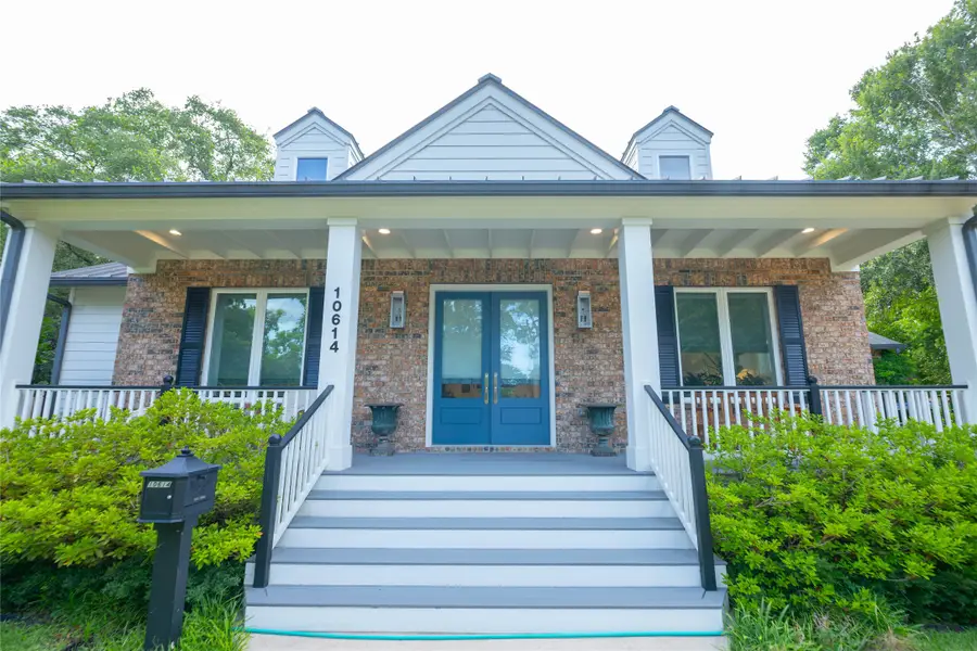 10614 Moonlight Drive, Houston, TX 77096 - Image #3