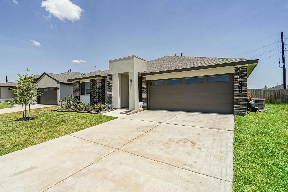7923 Suffolk Valley Lane, Rosharon, TX 77583 - #1