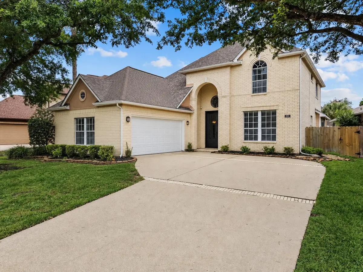 201 Lago Vista Street, Kemah, TX 77565 - #1