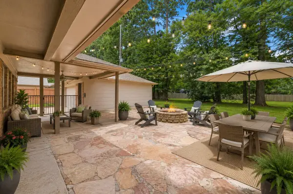 12806 Highland Hills Drive, Cypress, TX 77429