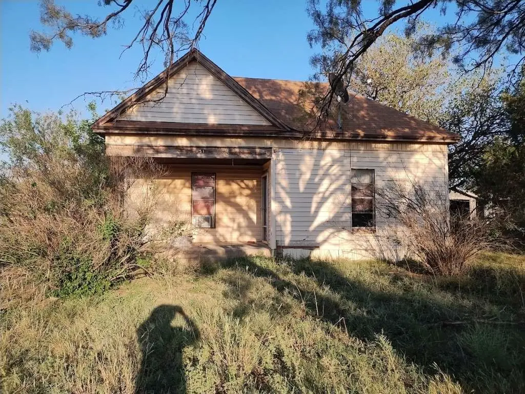 51 Avenue A, Hamlin, TX 79520 - Image #1