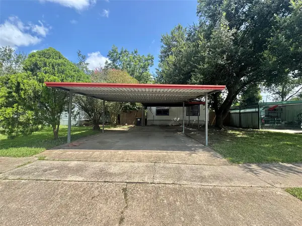 1021 Tealway Drive, Pasadena, TX 77504