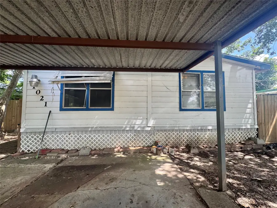 1021 Tealway Drive, Pasadena, TX 77504 - Image #2