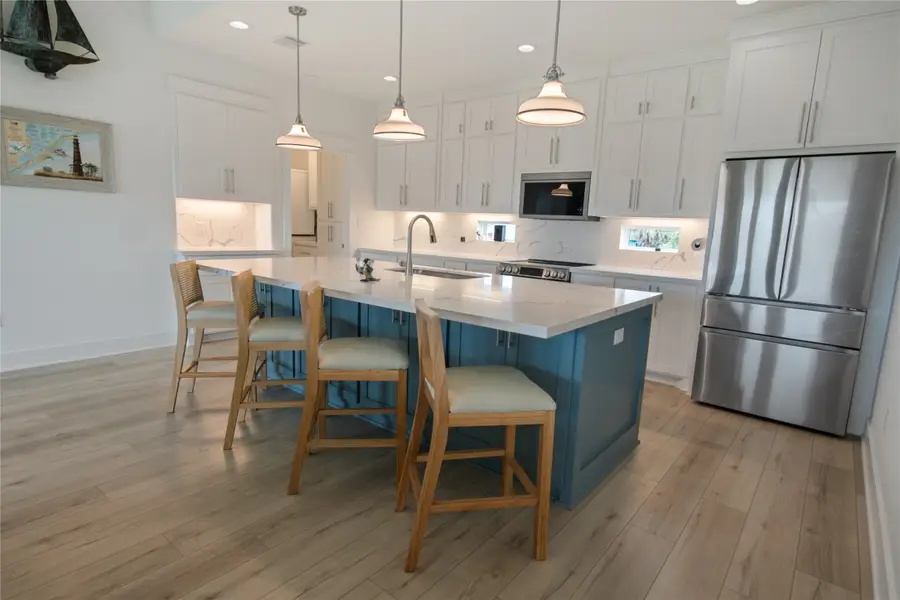 131 South Mae Cir S, Crystal Beach, TX 77650 - #2