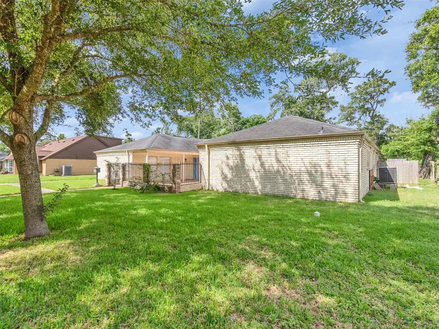 3015 Inwood Drive, Dickinson, TX 77539 - #3