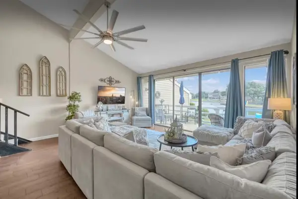 5 April Point Drive S, Conroe, TX 77356