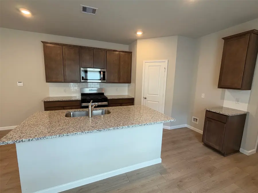 900 Lady Bird Lane, College Station, TX 77845 - #2