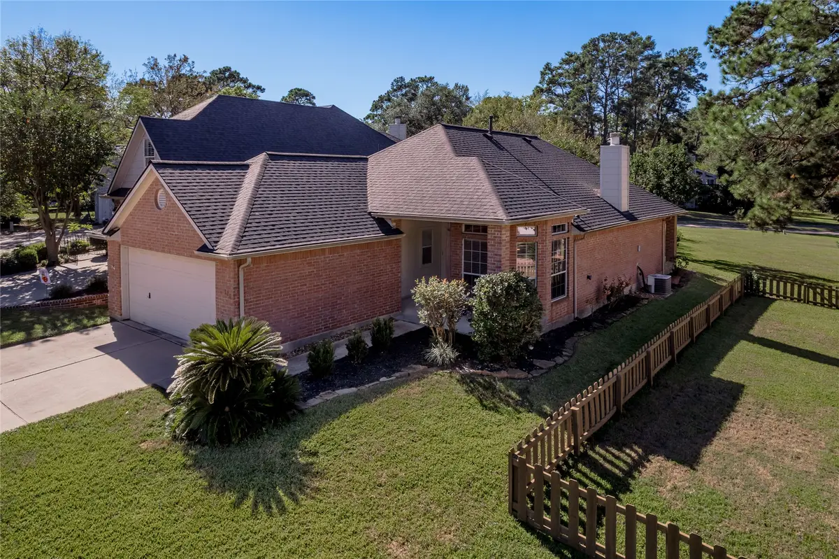 120 Fairway View Lane, Conroe, TX 77356 - Image #1
