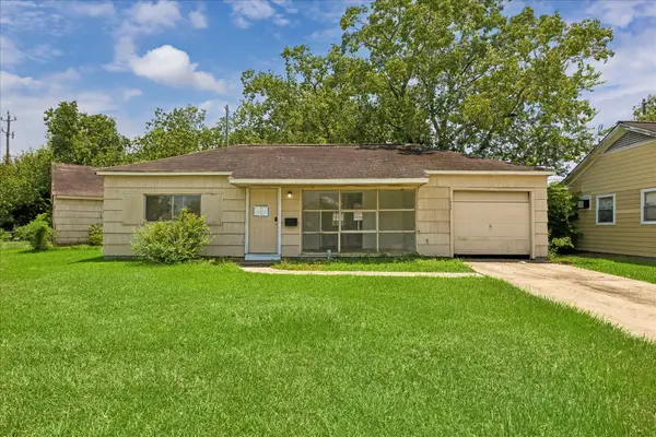 1006 Valerie Avenue, Pasadena, TX 77502