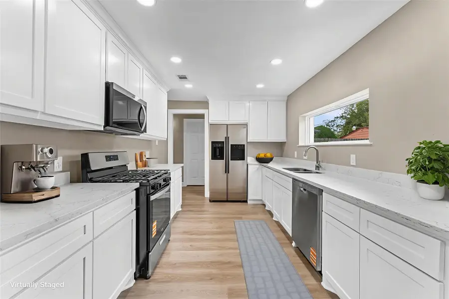 2202 Des Jardines Street, Houston, TX 77023 - Image #2