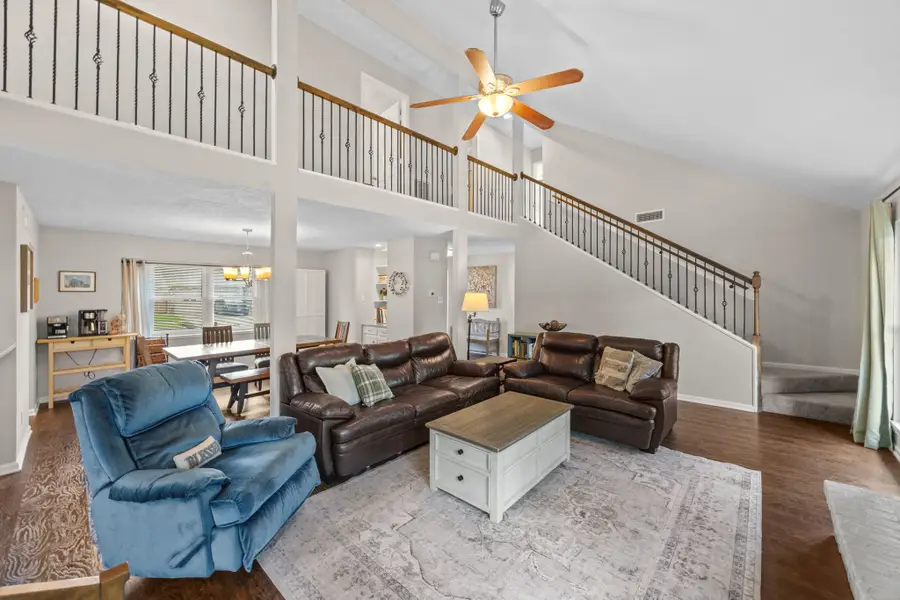 13823 Ivymount Drive, Sugar Land, TX 77498 - #2